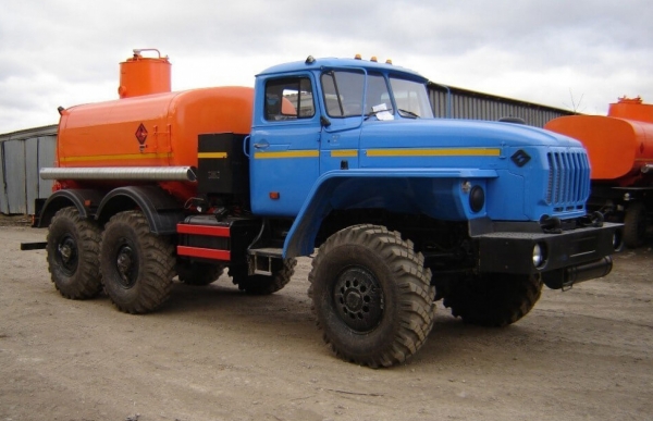 УРАЛ-Бензовоз 566814-0000010-01 2003